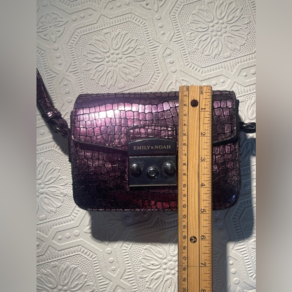 Emily and Noah Metallic Purple adjustable cross-body Purse - Picture 6 of 16